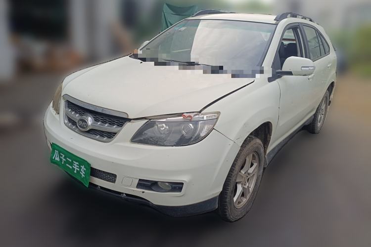 Used BYD S6 2014 2.0L Manual Luxury 5-Seater