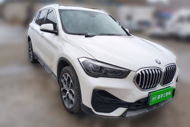 Used BMW X1 2021 Restyled sDrive25Li Leading Edition Front Right 45 Deg