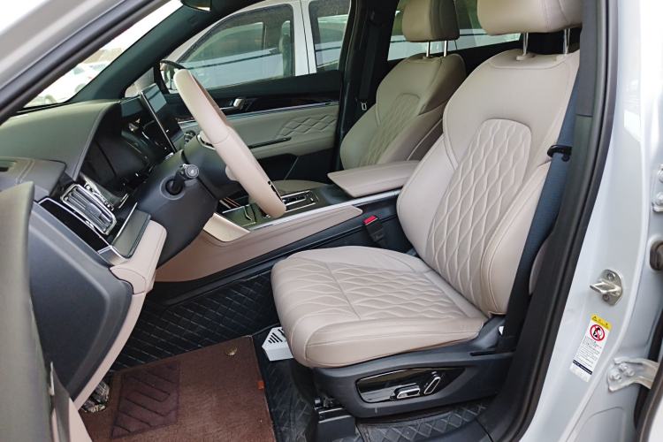 Used BYD Tang New Energy 2024 DM-i Glory Edition 112KM Prestige Model
