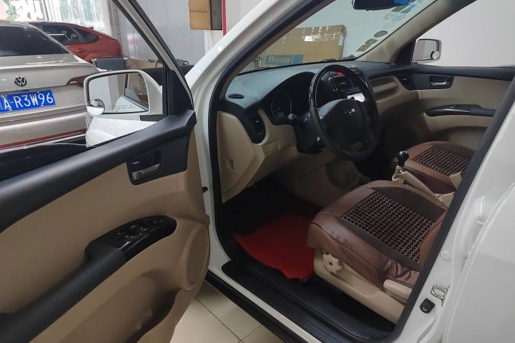 Used Kia Sportage 2013 2.0L Manual Two-Wheel Drive GL Trim
