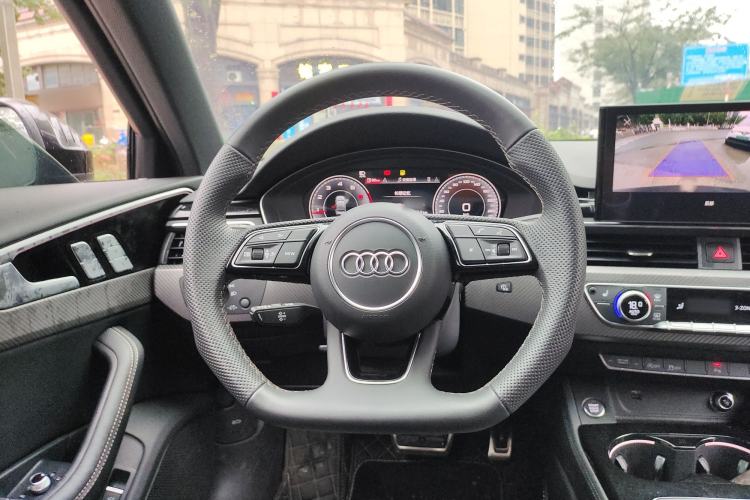 Used Audi A4L 2025 2 Million Units Enjoyment Version 40 TFSI Stylish and Dynamic Type
