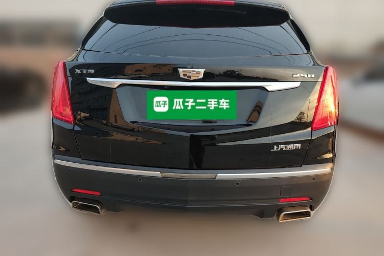 Used Cadillac XT5 2018 25T Luxury Model Rear