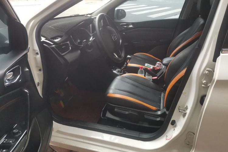 Used Baojun 310 2017 1.5L Manual Luxury Model Driver Seat