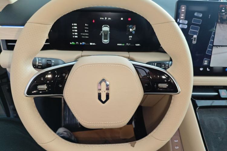 Used Hima AITO M5 2024 Extended-Range Max RS Four-Wheel Drive Advanced Intelligent Driving Version
