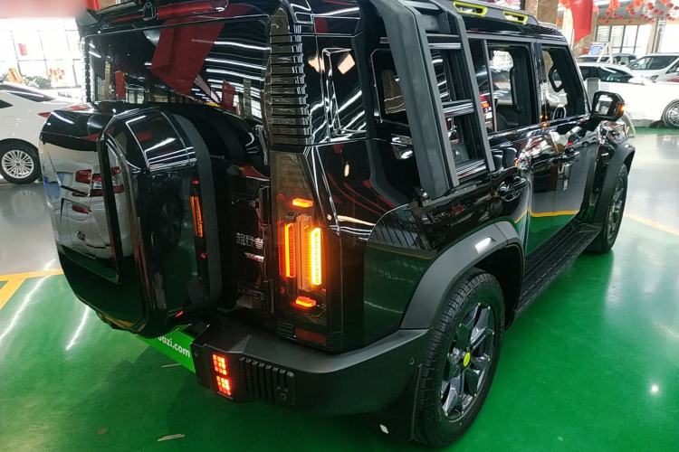 Used JETOUR Traveler 2023 2.0T All-Wheel Drive CrossPRO+ Rear Right 45 Deg