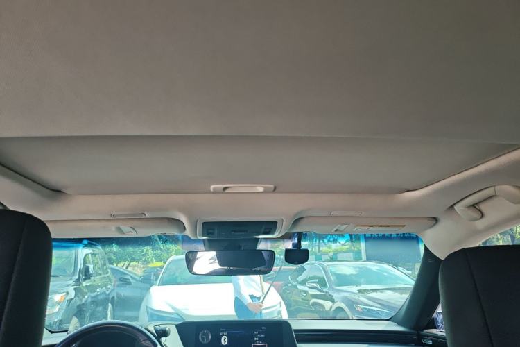 Used Lexus ES 2020 200 Excellence Edition
