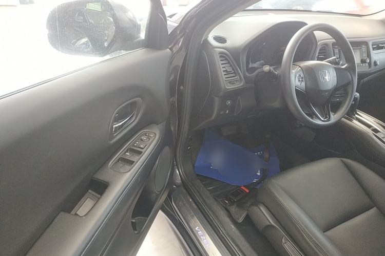 Used Honda Vezel 2015 1.5L CVT two-wheel drive Comfort trim
