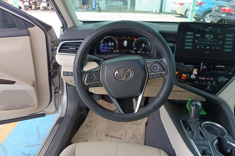 Used Toyota Camry 2021 2.5G Luxury Edition
