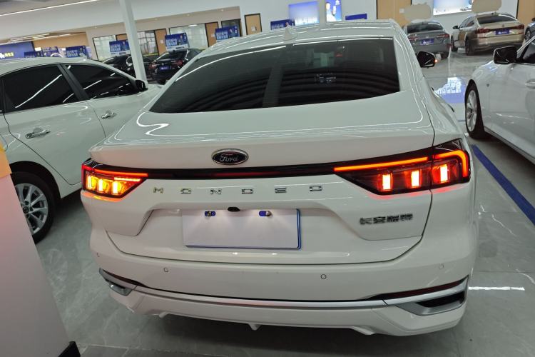 Used Ford Mondeo 2023 EcoBoost 180 Luxury Model
