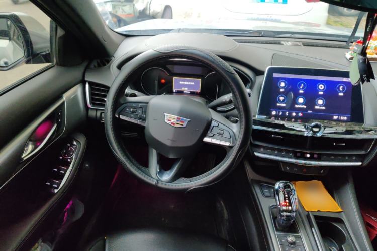 Used Cadillac CT5 2021 28T Luxury Model Steering Wheel