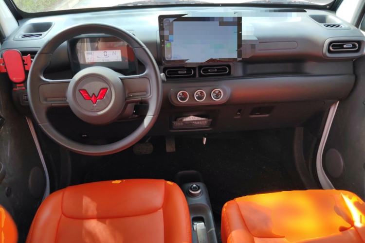 Used Wuling Zhiguang New Energy 2025 Comfort Model Center Console