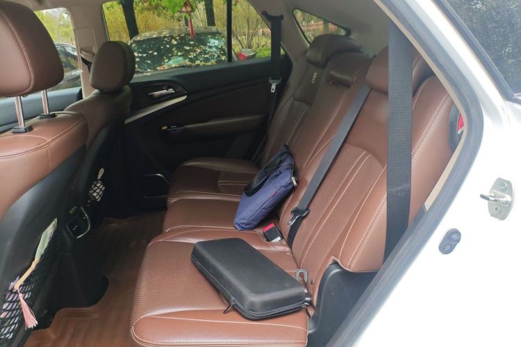 Used BYD Tang New Energy 2015 2.0T Four-Wheel-Drive Flagship Model Left Rear Seat