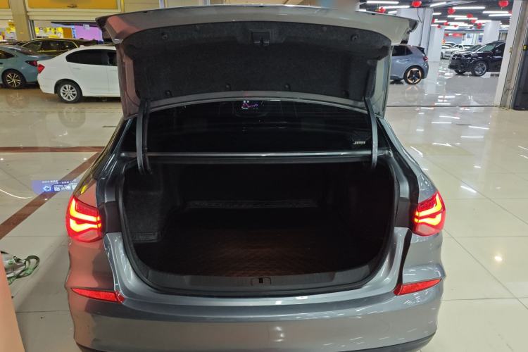 Used Chevrolet Monza 2020 320 Automatic Enjoyment Edition
