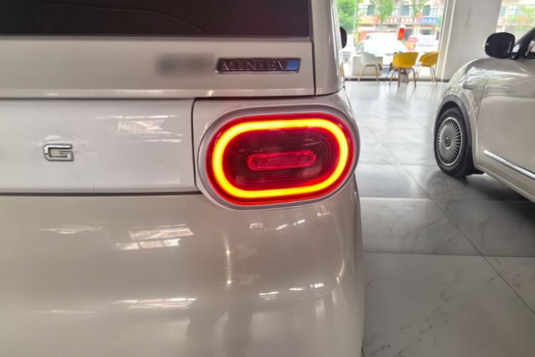 Used Wuling Hongguang MINIEV 2024 3rd Generation 215km Youth Edition
