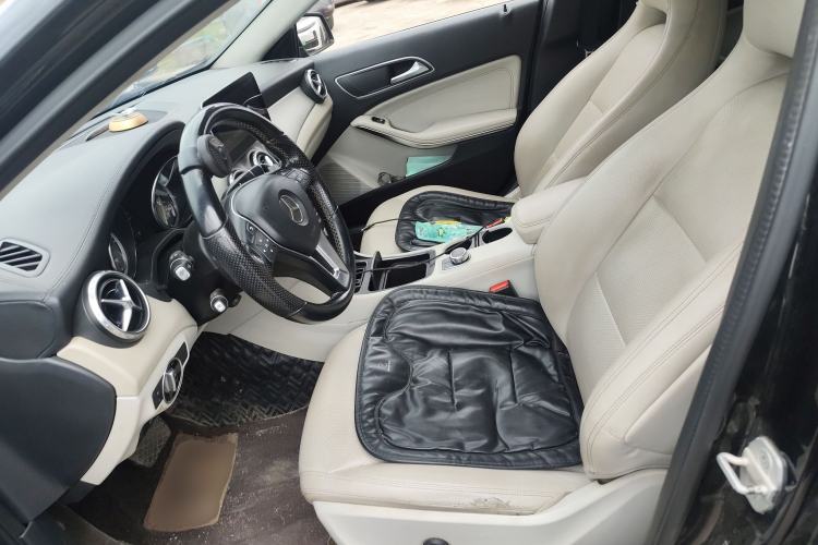 Used Mercedes-Benz GLA 2015 GLA 220 4MATIC Fashion Model