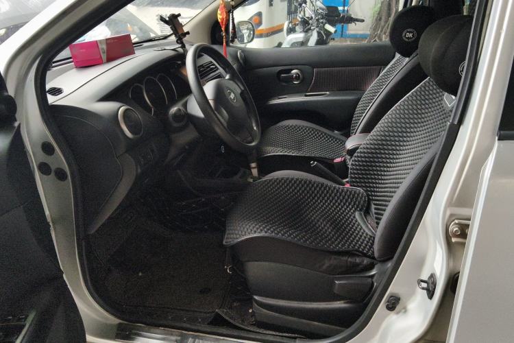 Used Nissan Livina 2008 Jingrui 1.6L Automatic Smart Edition Driver Seat