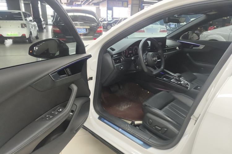 Used Audi A4L 2023 40 TFSI Luxury Dynamic Model