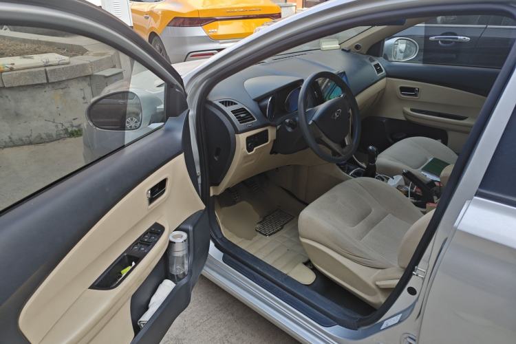 Used Chery E3 2013 1.5L Manual Fashion Model
