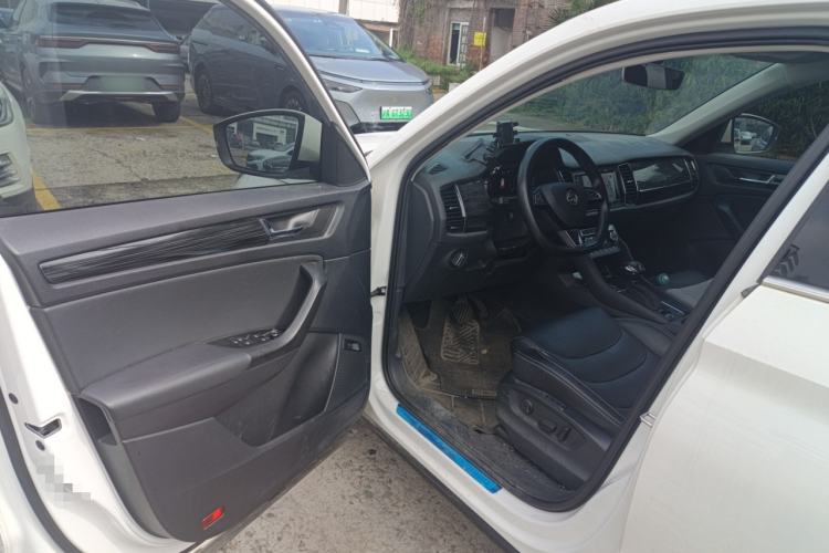 Used Skoda Kodiaq 2019 Facelifted TSI330 5-Seater Two-Wheel-Drive Luxury Enjoyment Edition China VI Standard Driver Seat