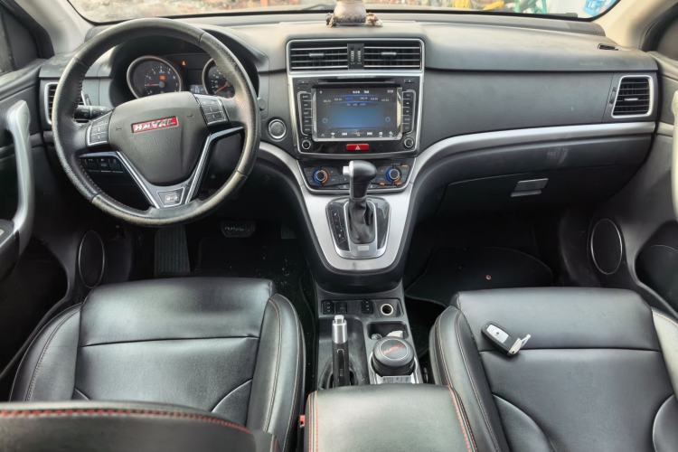 Used Haval H6 2015 Sport Edition 1.5T Automatic Two-Wheel Drive Luxury Model Center Console
