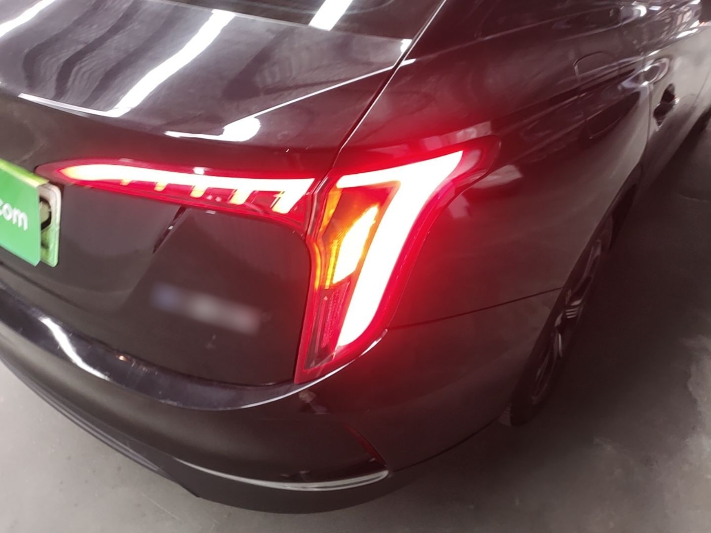Hongqi E-QM5 2023 Revised Version Basic Travel Edition — снимка 9