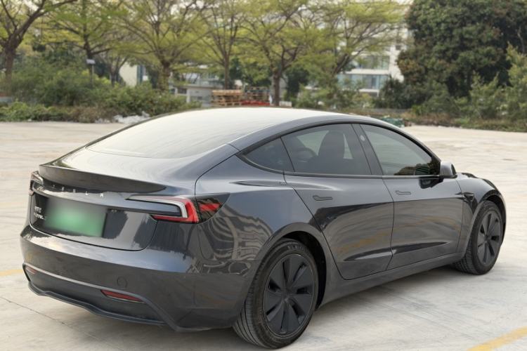 Used Tesla Model 3 2023 Rear-Wheel-Drive Version

