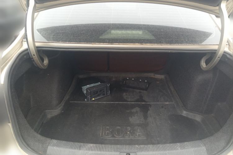 Used Volkswagen Bora 2017 230TSI DSG Comfort Version
