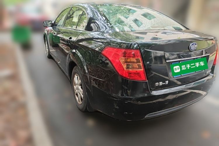 Used Bestune B50 2011 1.6L automatic with sunroof
