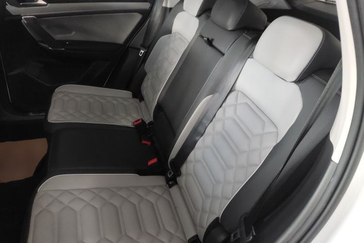 Used Volkswagen Tayron 2023 300TSI Two-Wheel-Drive Luxury Plus Advanced Edition