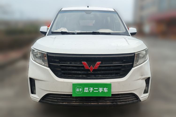 Used Wuling Hongguang PLUS 2019 1.5T Manual Comfort Version 7 Seats Front