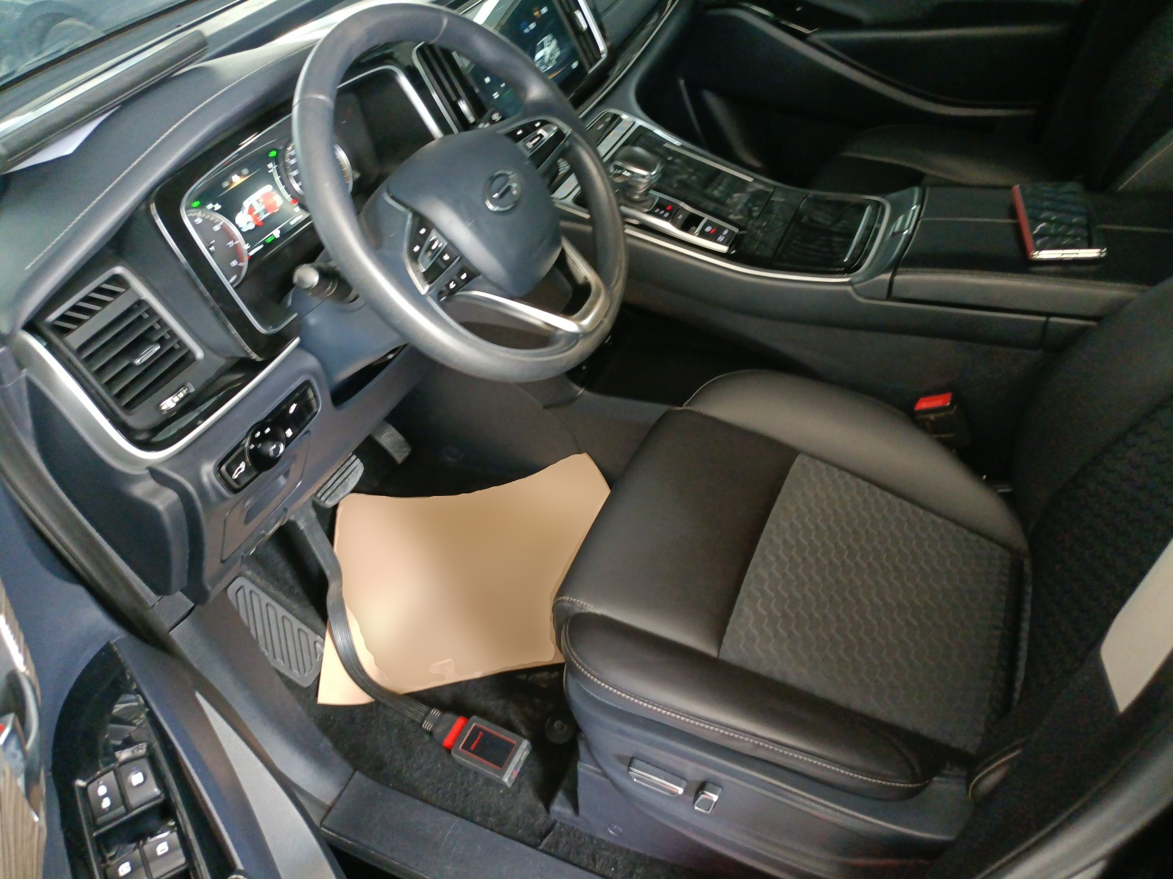 Переднее сиденье в автомобиле