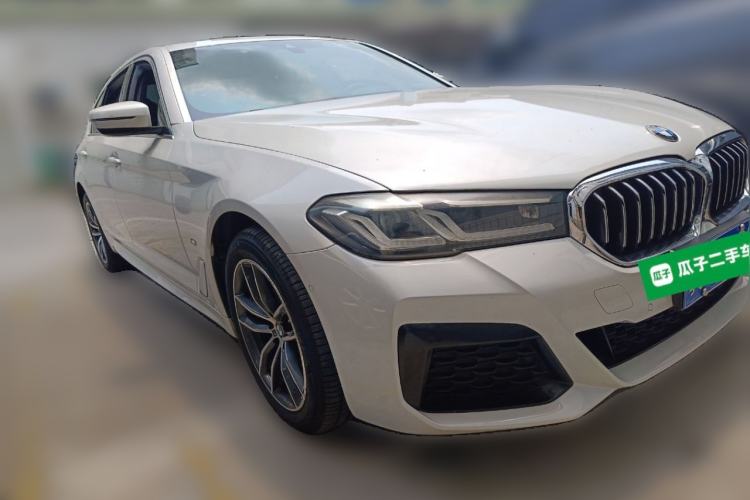 Used BMW 5 Series 2021 525Li M Sport Package Front Right 45 Deg