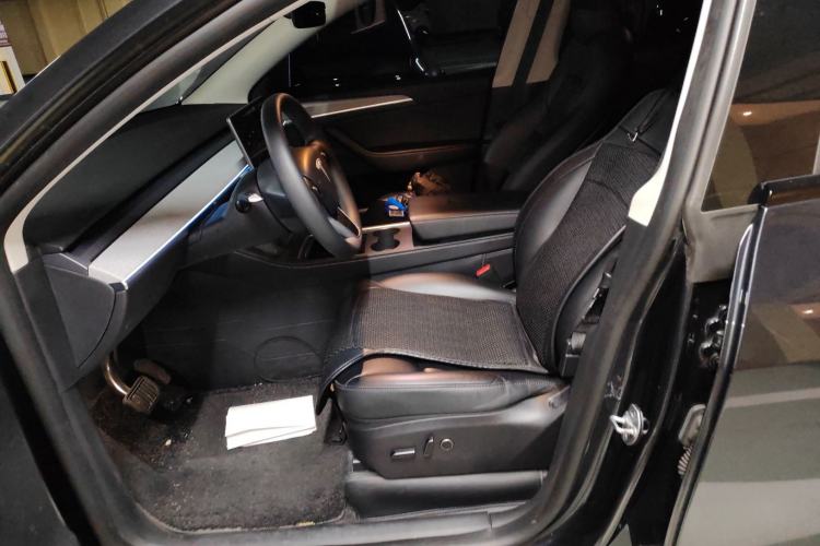 Used Tesla Model Y 2024 Long-Range All-Wheel-Drive Version