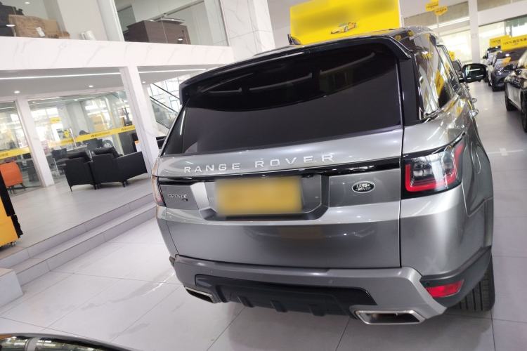 Used Land Rover Range Rover Sport 2020 3.0 L6 SE