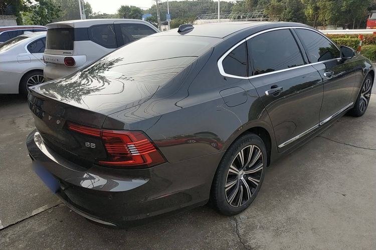 Used Volvo S90 2022 B5 Zhiyi Luxury Edition
