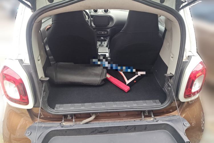 Used smart fortwo 2015 1.0L 52 kW hardtop Dynamic version