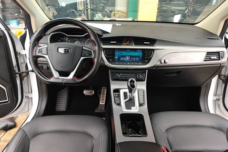 Used Geely Auto Emgrand GS 2018 Sport Edition 1.4T Automatic LingShang Model Center Console