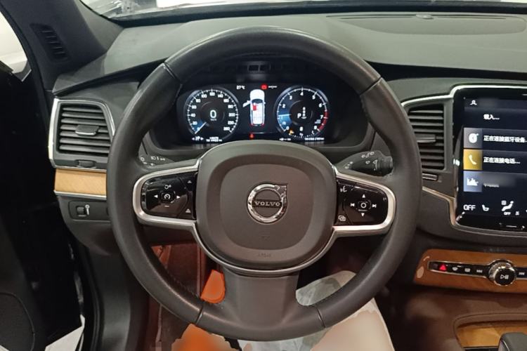 Used Volvo XC90 2022 B5 Smart Drive Luxury Edition 5 Seats
