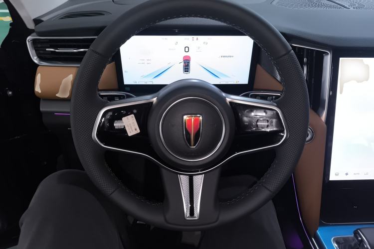 Used Hongqi HS7 PHEV 2025 Model 2.0T PHEV Four-Wheel Drive 2 Millionth Anniversary Edition—7 Seats