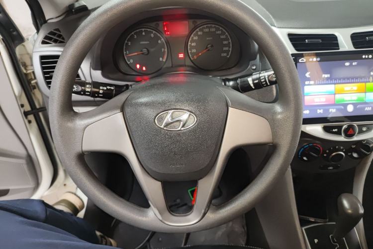 Used Hyundai Verna (older generation) 2014 1.4L Automatic Smart GLS
