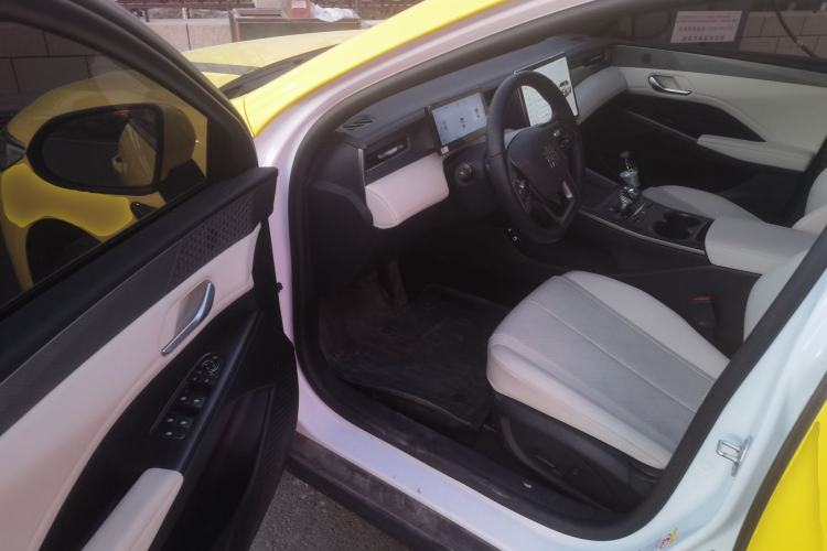 Used BYD Qin PLUS 2025 DM-i Smart Drive 120KM Superior Model