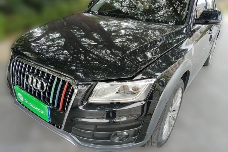 Used Audi Q5 2018 Collector's Edition 40 TFSI Technology Model