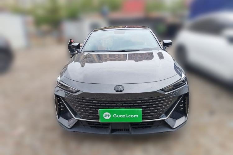 Used CHANGAN UNI-V 2022 1.5T Prestige Version Front