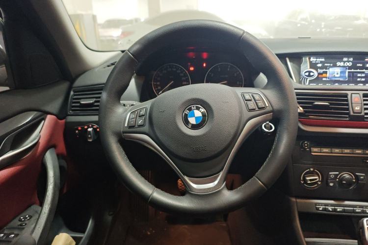 Used BMW X1 2015 sDrive18i Fashion Upgrade Edition
