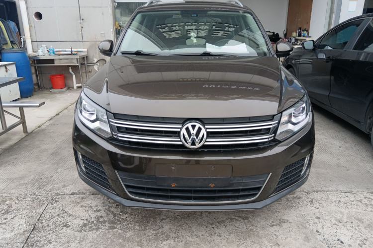 Used Volkswagen Tiguan 2015 1.8TSI Automatic All-Wheel-Drive Luxury Model
