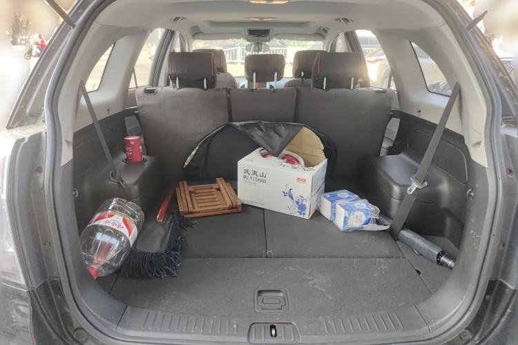 Used Chevrolet Captiva 2014 2.4L 4x4 Flagship Edition 7 Seats Trunk