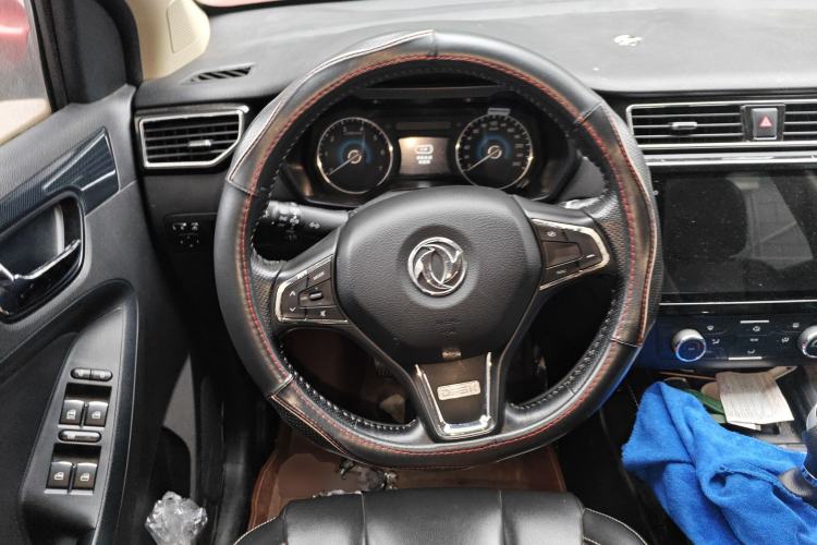 Used Dongfeng Fengon 580 2016 1.5T Manual Luxury Edition Steering Wheel