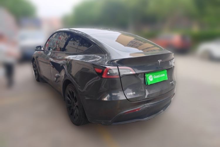 Used Tesla Model Y 2021 Long-Range All-Wheel-Drive Version
