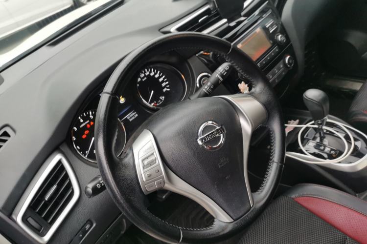 Used Nissan Qashqai 2016 2.0L CVT Luxury Edition Steering Wheel