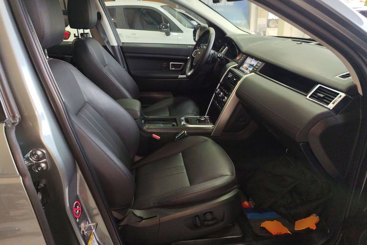 Used Land Rover Discovery Sport 2018 240 PS HSE Version
